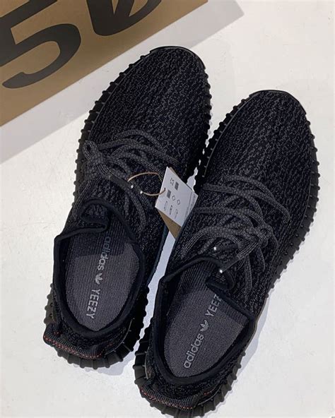 yeezy 350 boost pirate black.